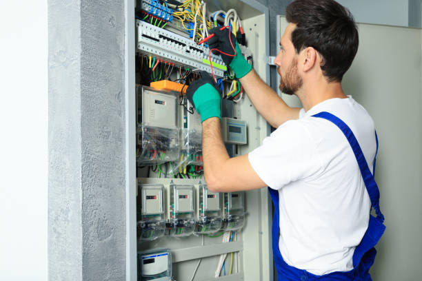 Best Affordable Emergency Electrician  in Tupelo, MS
